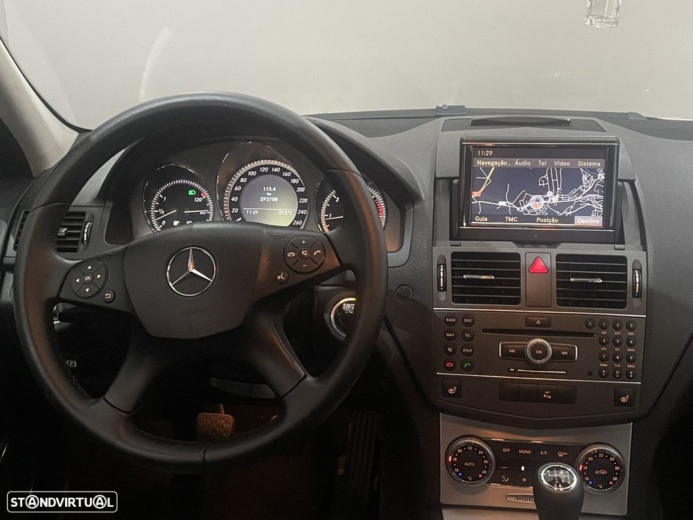Mercedes-Benz C 220 CDi Avantgarde BlueEfficiency - 23