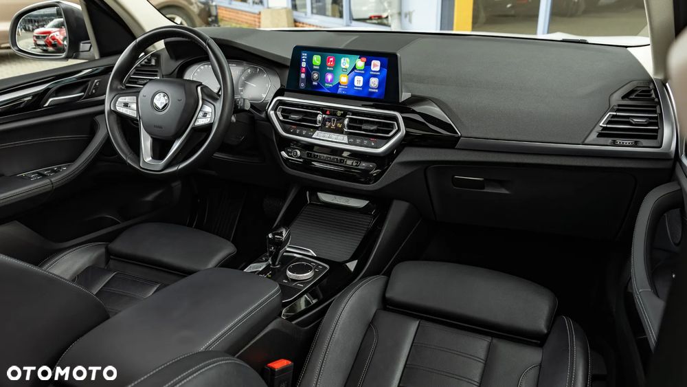 BMW X3 sDrive18d sport - 32