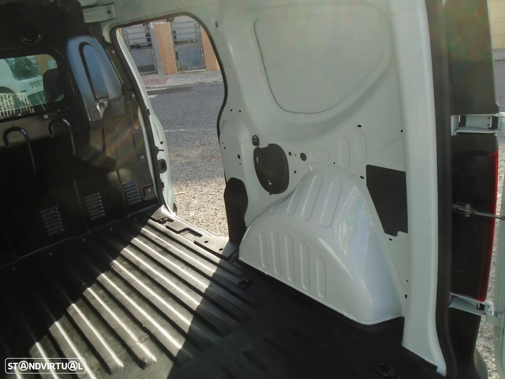 Renault KANGOO Express 1.5 Bleu DCI 95 CV-NACIONAL- IVA DEDUTIVEL - 12