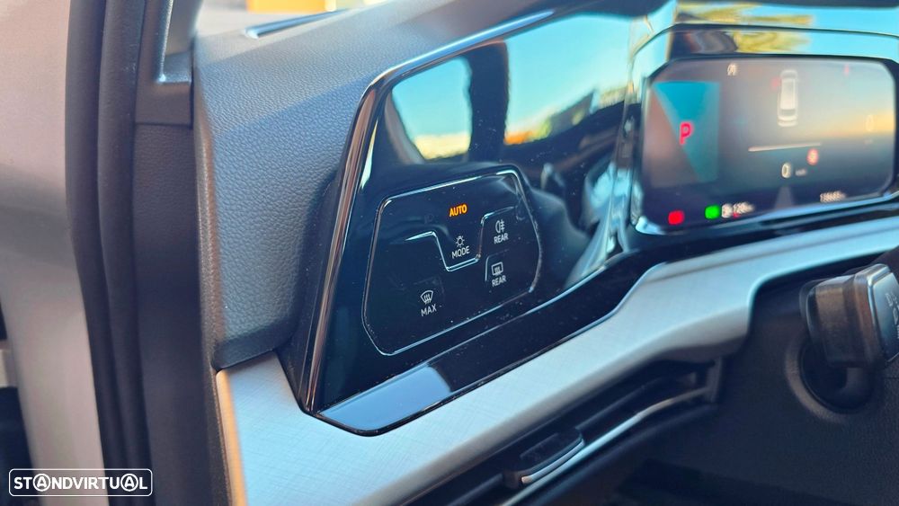 VW Golf Variant 1.0 eTSI Life DSG - 22