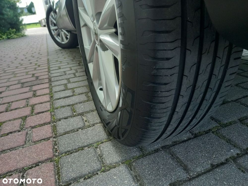 Nissan Qashqai 1.6 dCi DPF tekna - 10