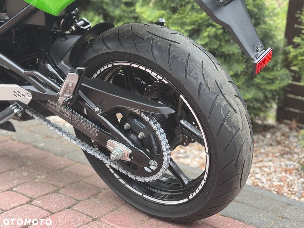 Kawasaki ER - 21