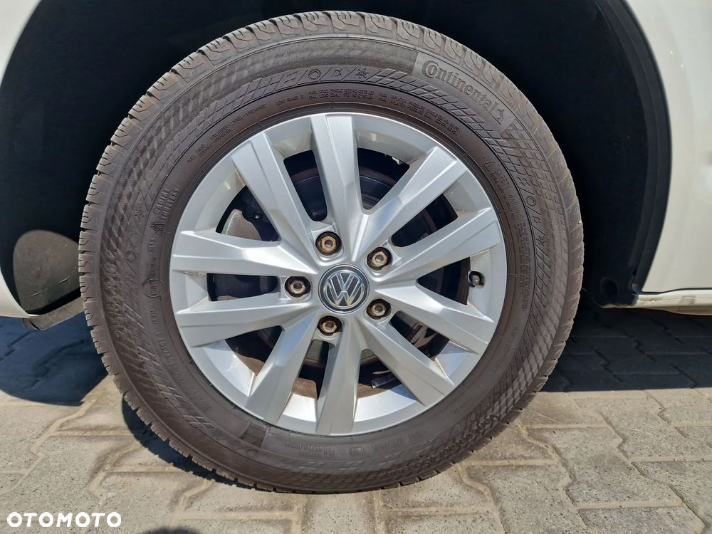 Volkswagen Caravelle - 19
