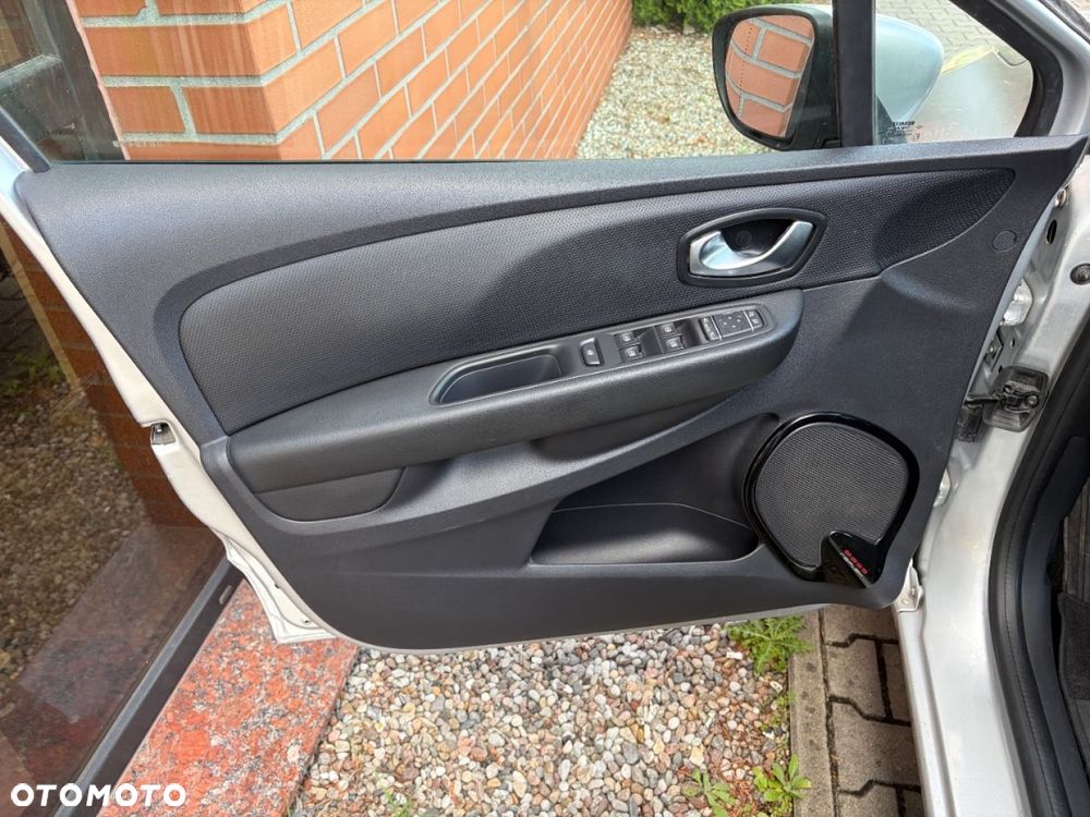 Renault Clio 1.5 dCi Energy Life - 22