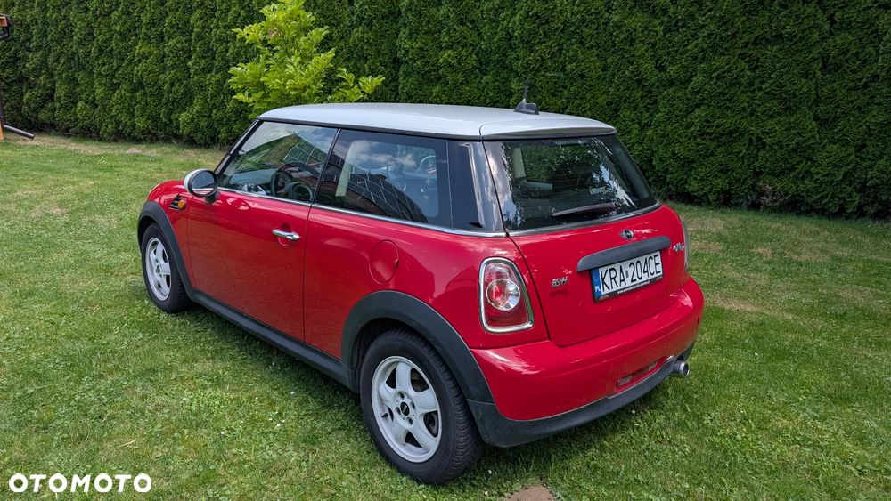 MINI ONE D - 5