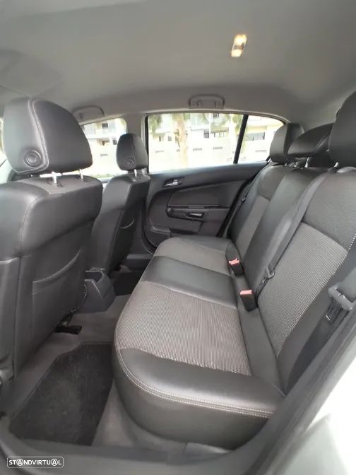 Opel Astra 1.7 CDTI Cosmo - 17