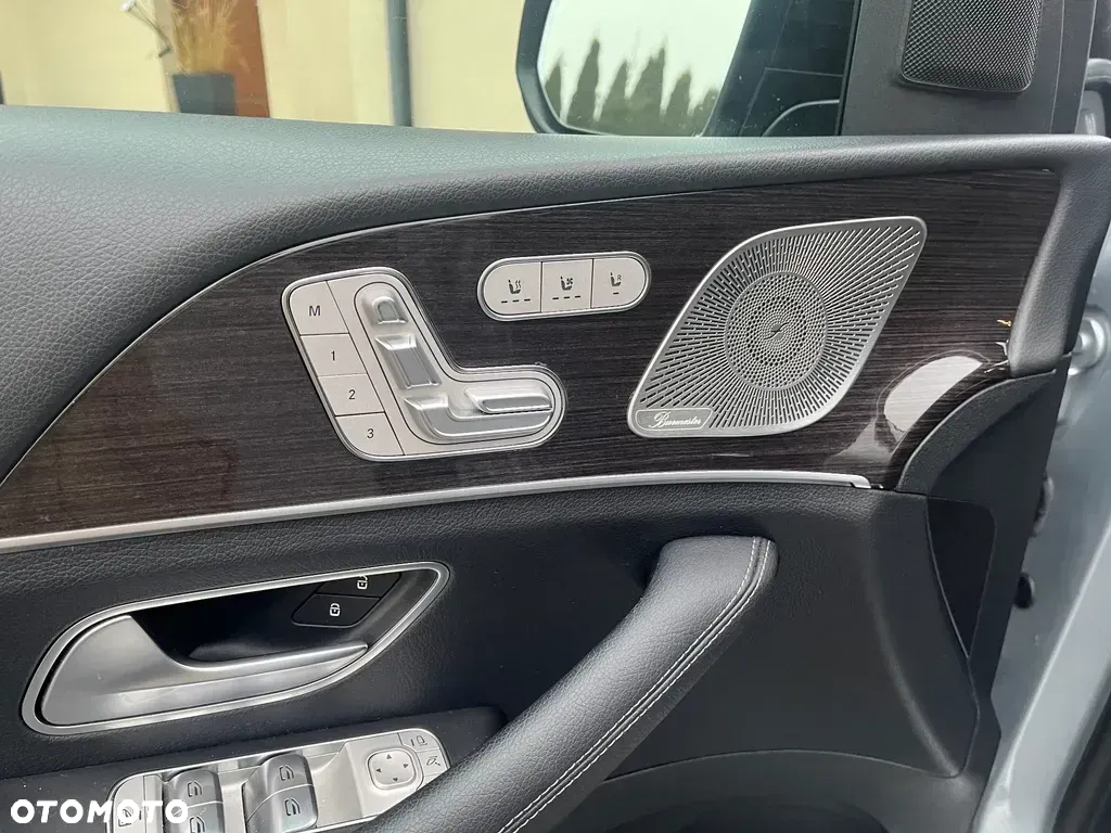 Mercedes-Benz GLE - 16
