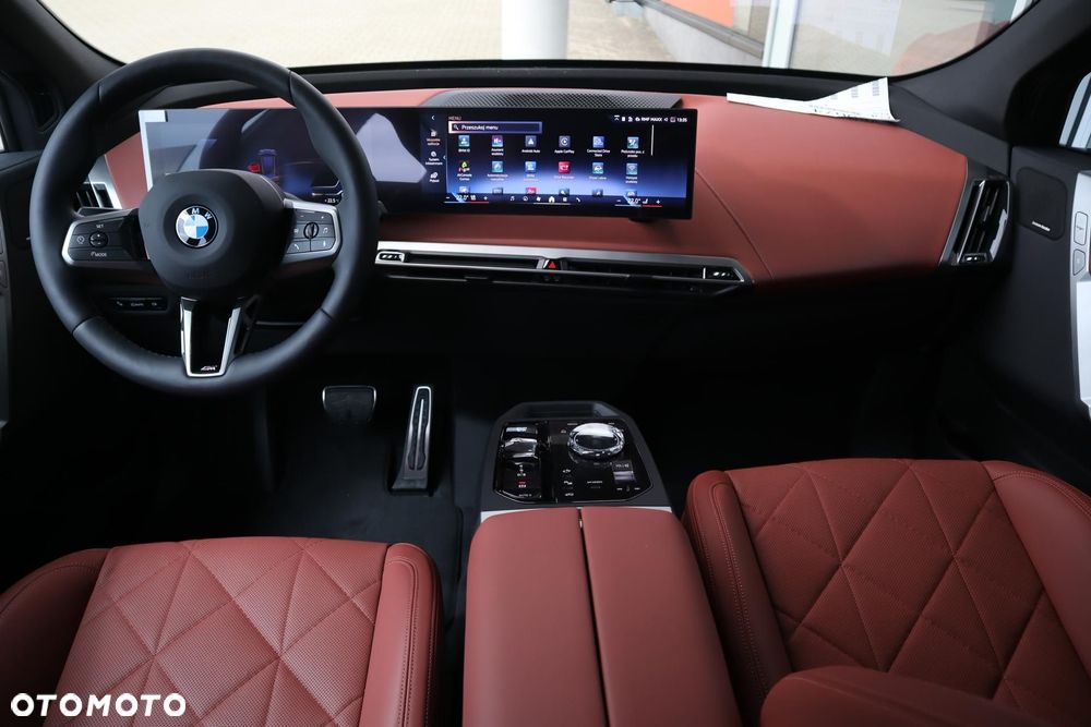 BMW iX - 15