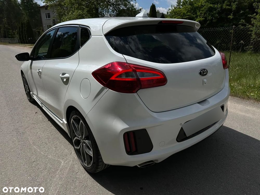 Kia ProCeed 1.6 T-GDI GT - 2