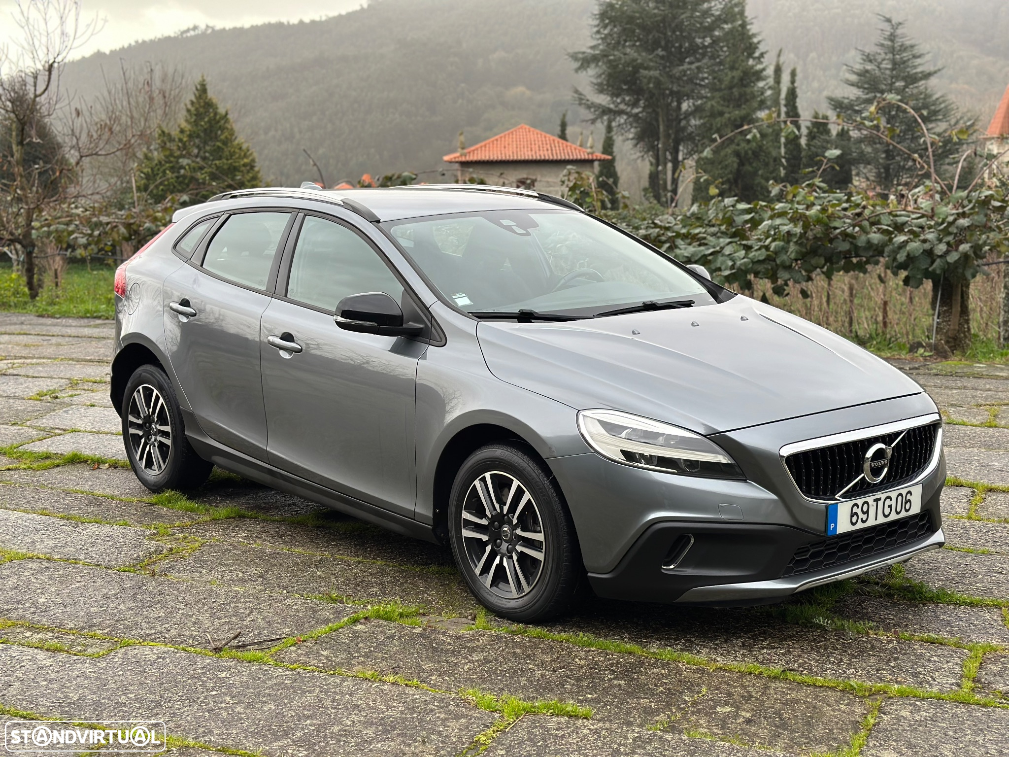 Volvo V40 Cross Country 2.0 D2 Momentum - 25
