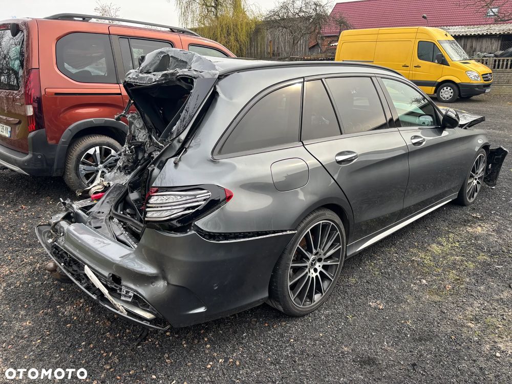 Mercedes-Benz Klasa C 220 d 9G-TRONIC AMG Line - 3