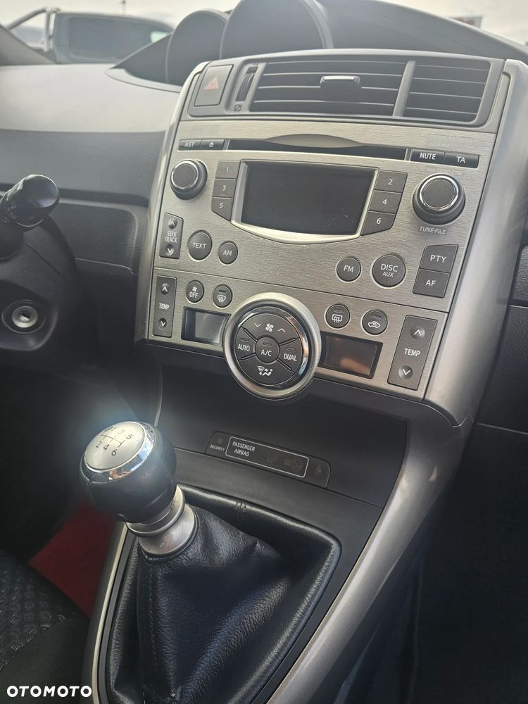 Toyota Verso 2.0 D-4D Executive - 14