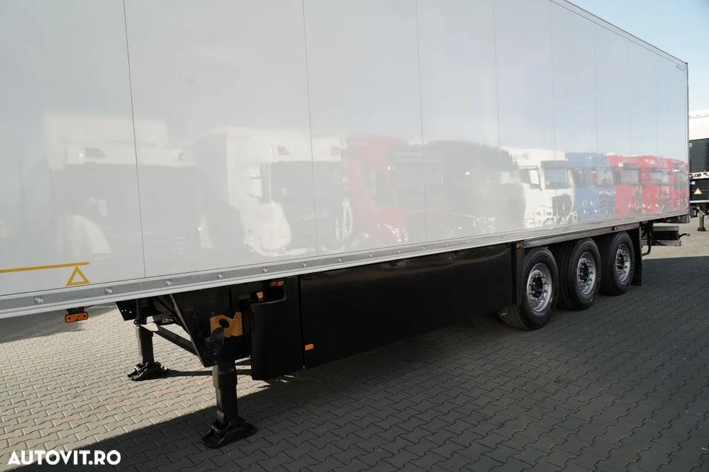 Schmitz Cargobull REFRIGERAT / THERMO KING SLX 400 / CU CÂRLIG / AXĂ DE RIDICARE / COȘ PENTRU PALEȚI - 10