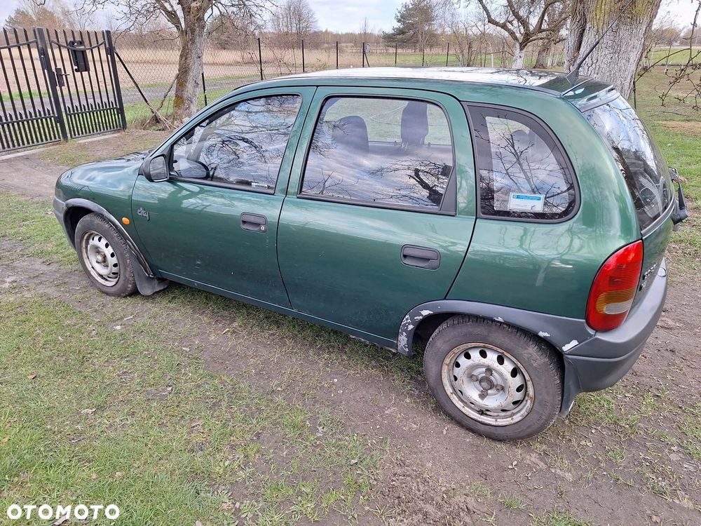 Opel Corsa - 3
