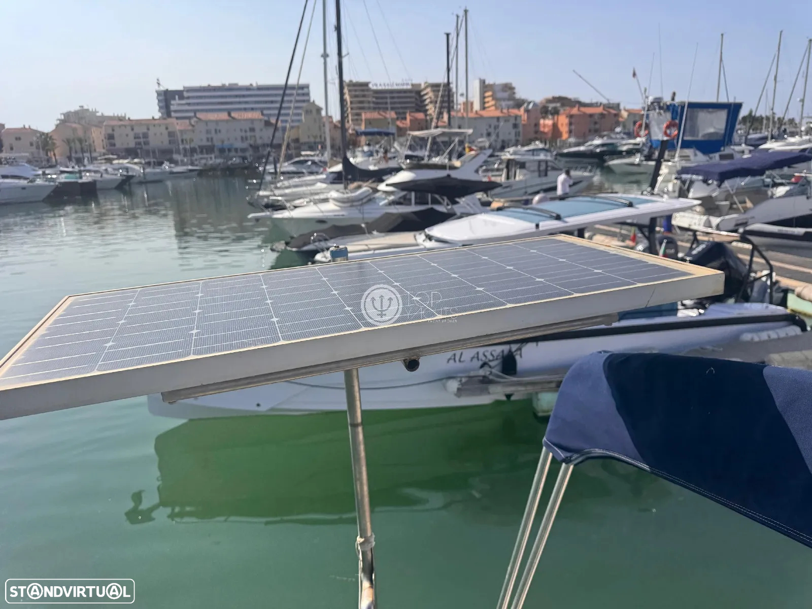 Beneteau Oceanis 320 - 10