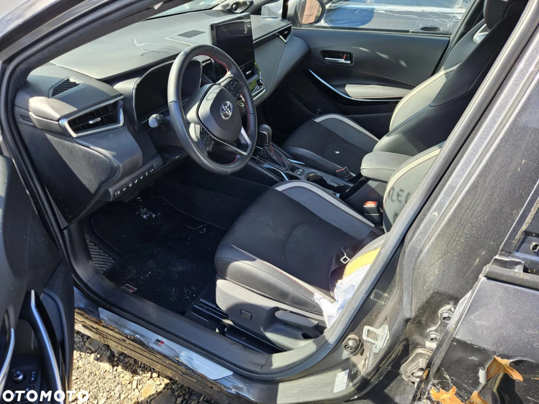 Toyota Corolla - 16