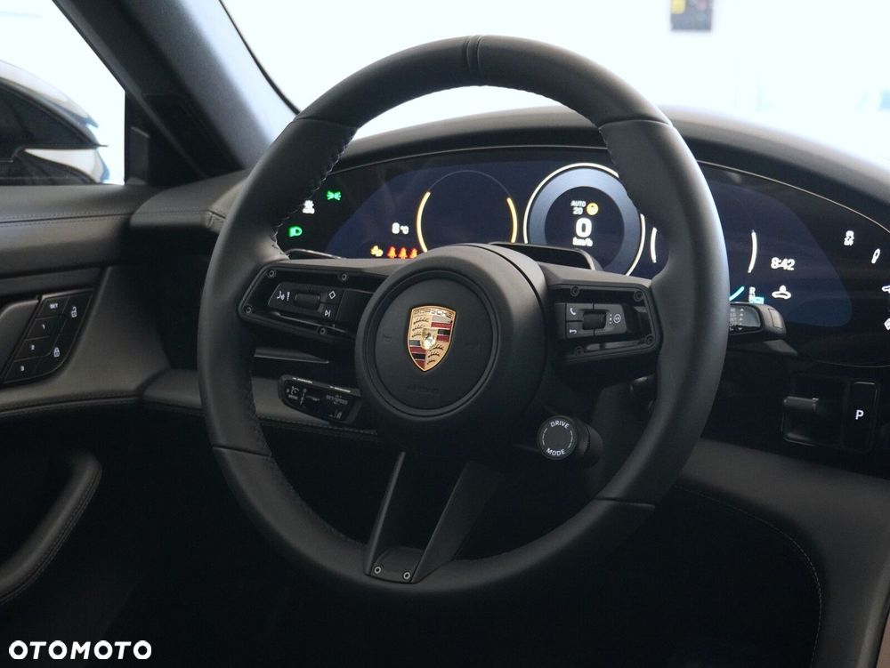 Porsche Taycan 105kWh 4 - 38