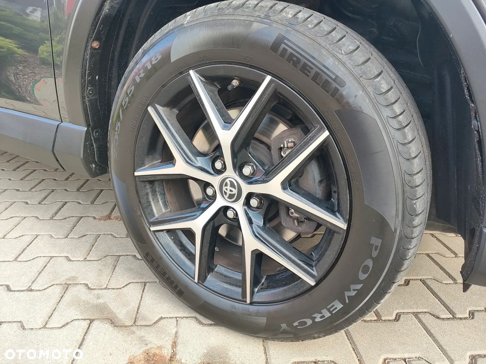Toyota RAV4 - 16