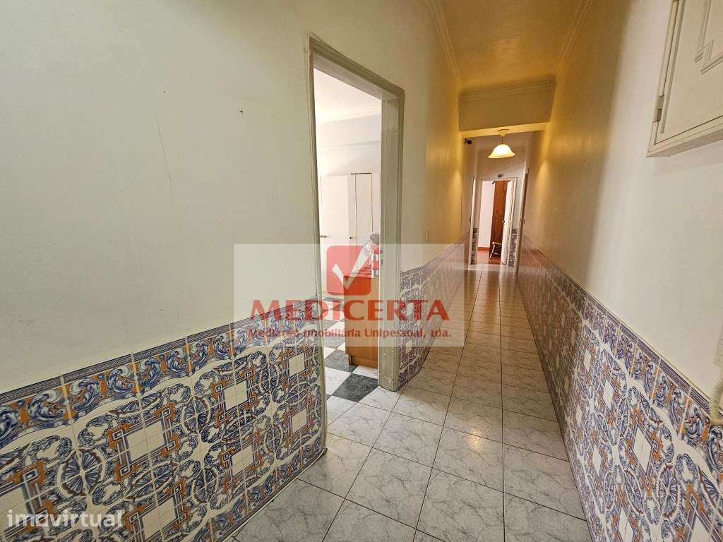 Agualva - Av. Bons Amigos - T2 (83m²) - Grande imagem: 4/14