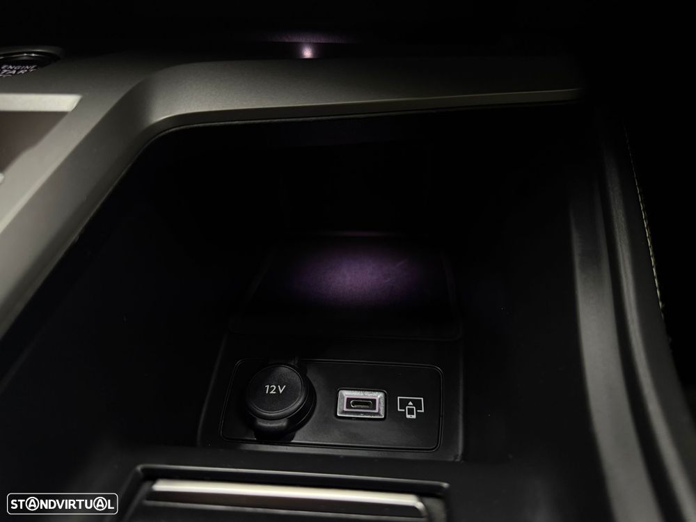 Peugeot 308 1.6 Hybrid GT Pack e-EAT8 - 33