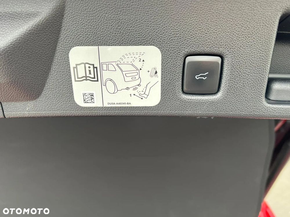 Ford Kuga 2.5 Duratec PHEV ST-LINE - 21