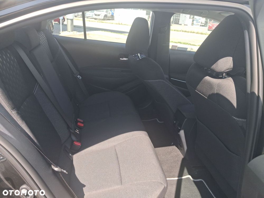 Toyota Corolla 1.8 Hybrid Comfort - 13