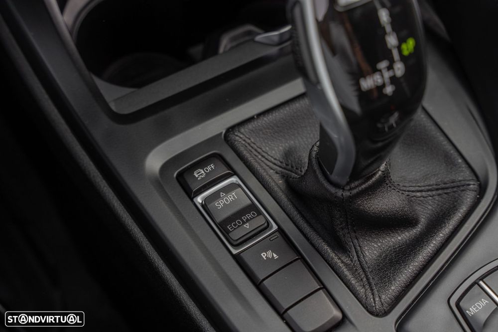 BMW X1 18 d sDrive Auto - 16
