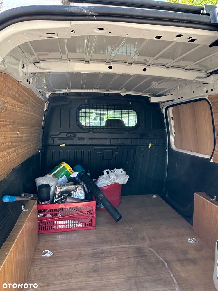 Toyota Proace city - 10