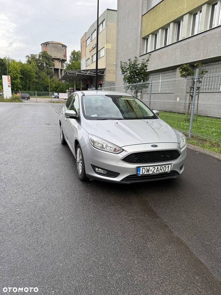 Ford Focus 1.6 Titanium - 2