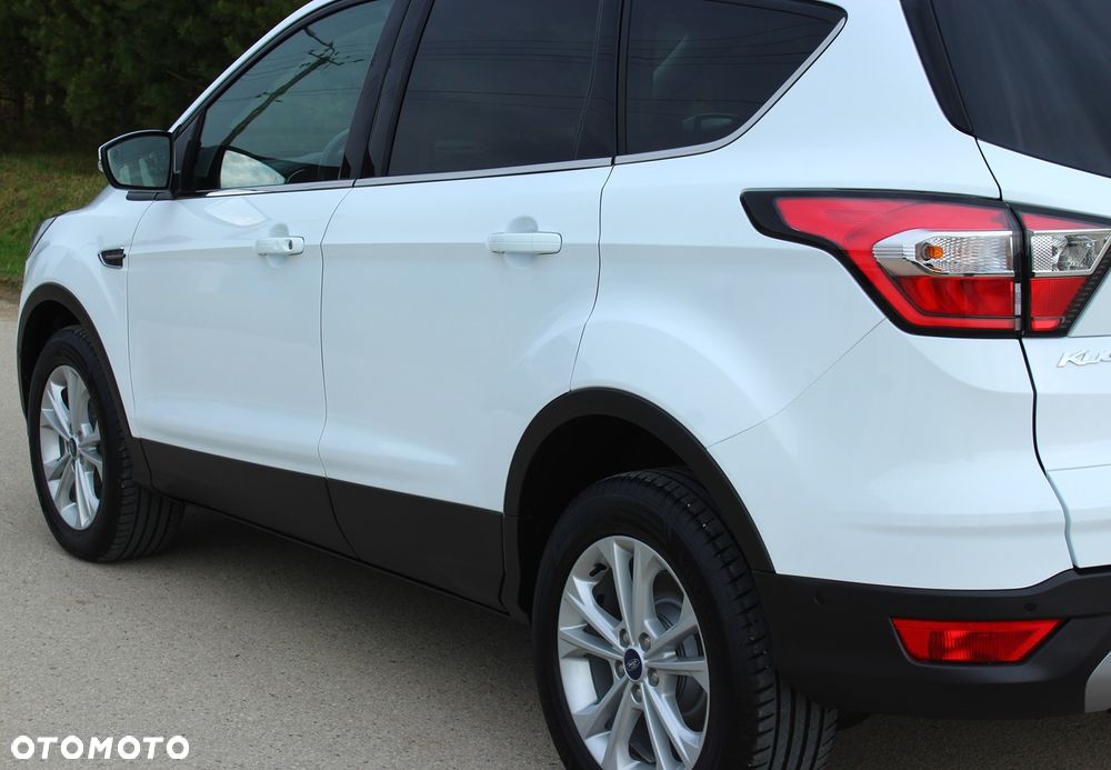 Ford Kuga - 18