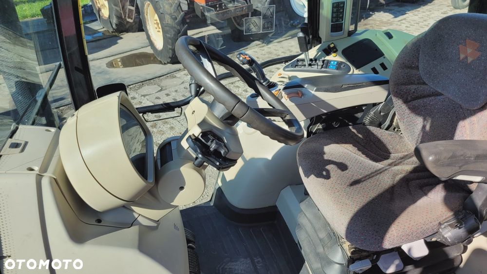 Massey Ferguson 5611 - 30