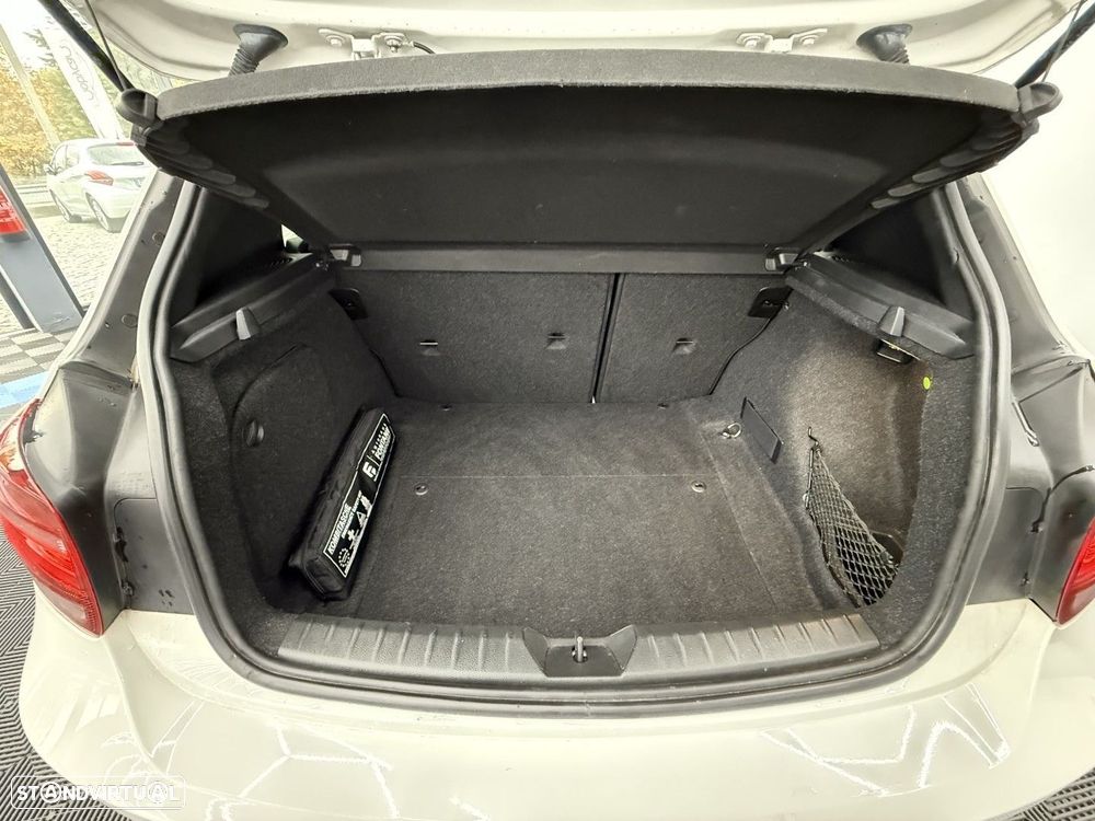 BMW 120 d Line Sport - 24