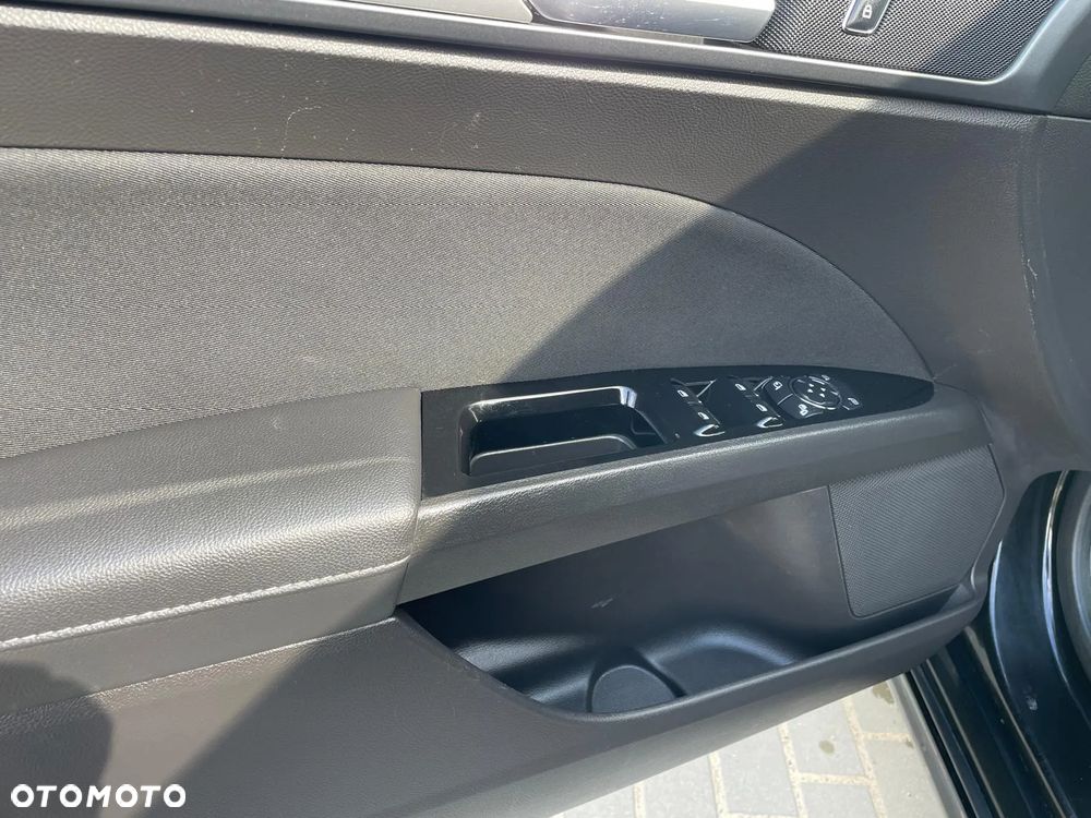 Ford Mondeo - 13
