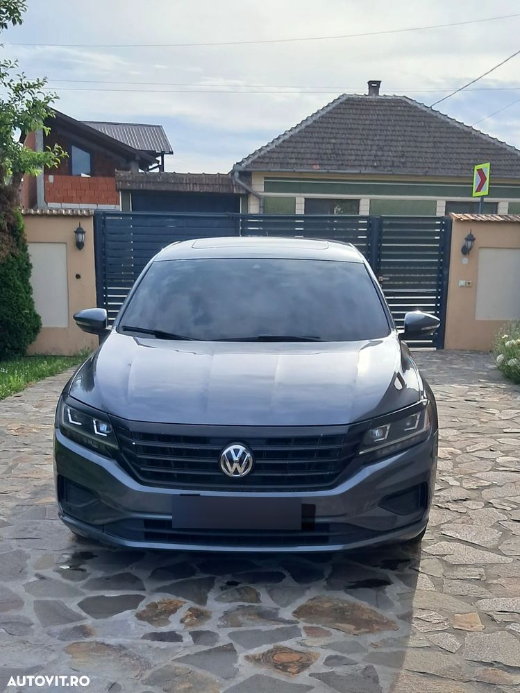 Volkswagen Passat - 2