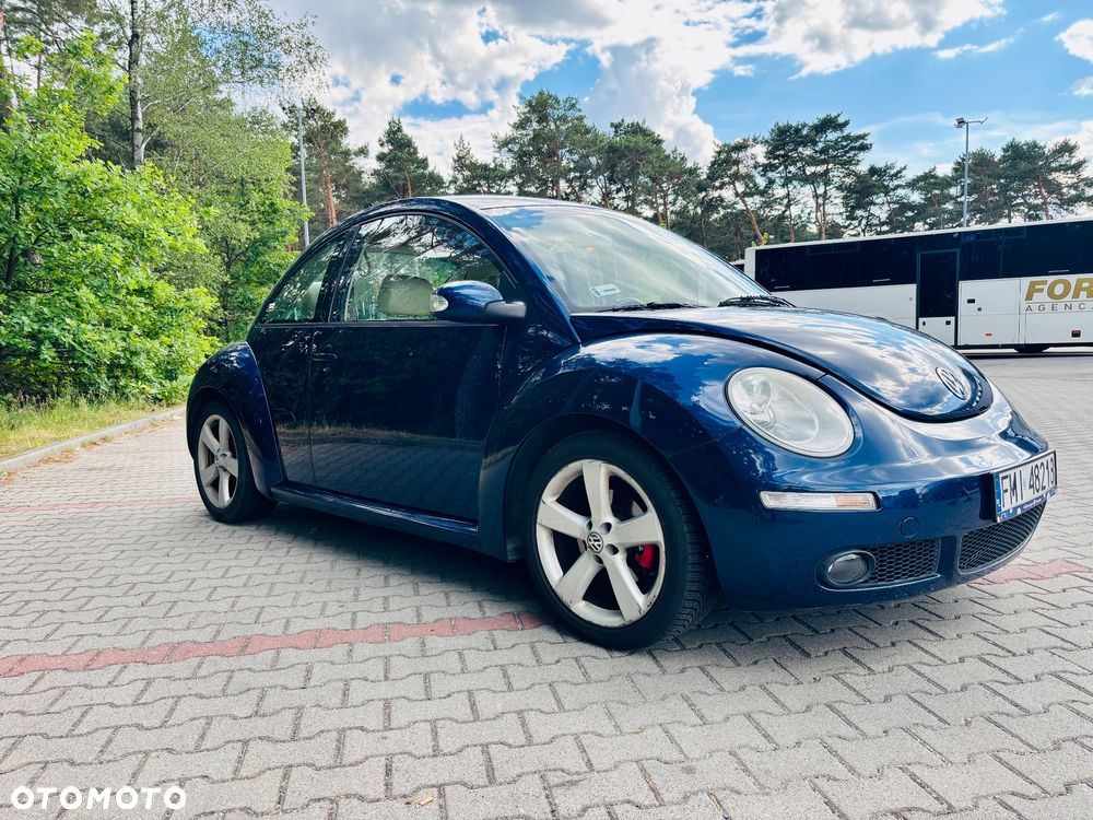 Volkswagen New Beetle - 7