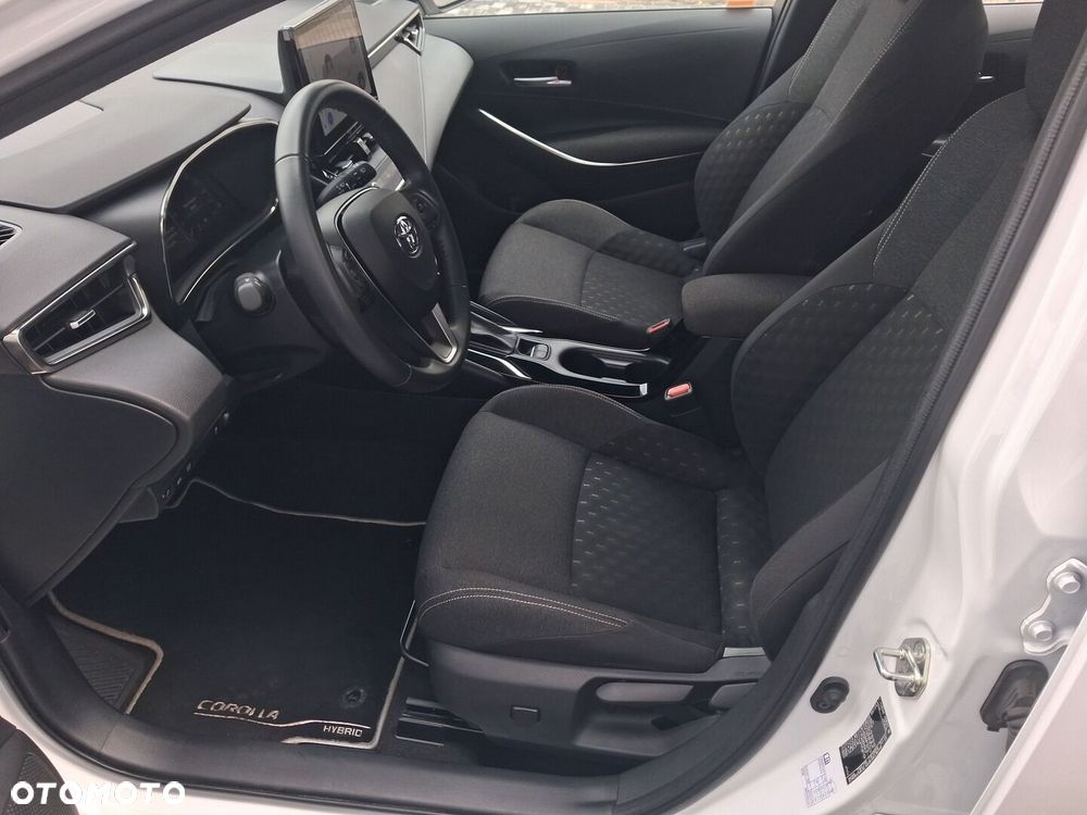 Toyota Corolla 1.8 Hybrid Comfort - 16