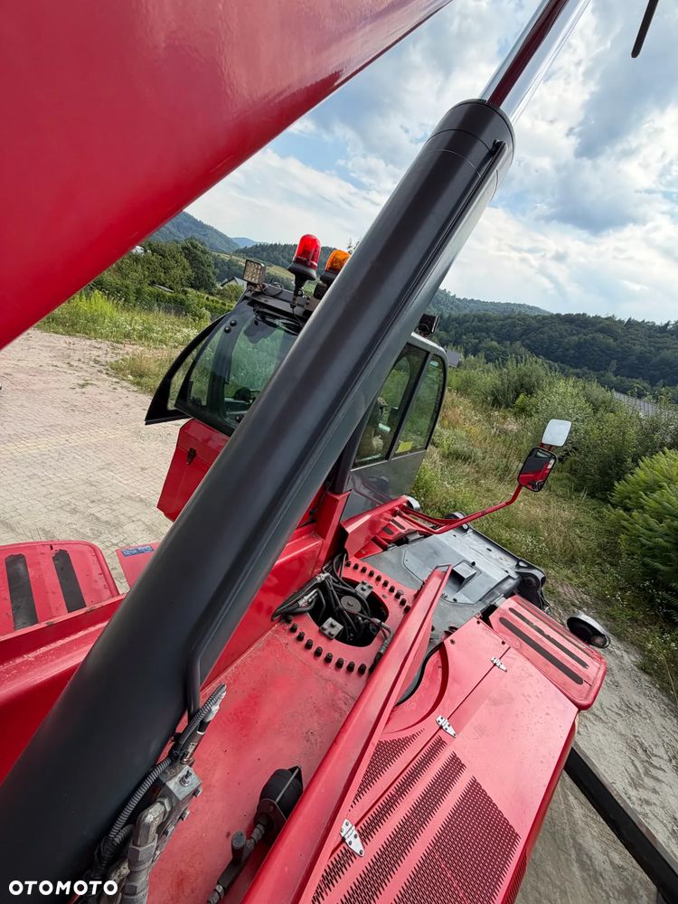 Magni RTH 5.23 SH-D/C Ładowarka teleskopowa Obrotowa roto 23 metry wysuw. 5 ton Udźwig. Wciagarka Hydrauliczna 5 ton. Pilot zdalnie sterowana. DEUTZ Silnik 145 KM. Jak Nowa Z Norwegii 2019 rok. 3200 mtg. Serwisy DEKRA TUV aktualne. Full Wypas. Klima stabilizatory 2 osie. Pilot. Maszyna z Norweskiej Upadłośći. Stan maszyny nie różni się od nowej z Salonu! Zero luzów na wszystkich siłownikach i podzespołach. ani deka wycieków. OKAZJA. Pełna Dokumentacja - 25