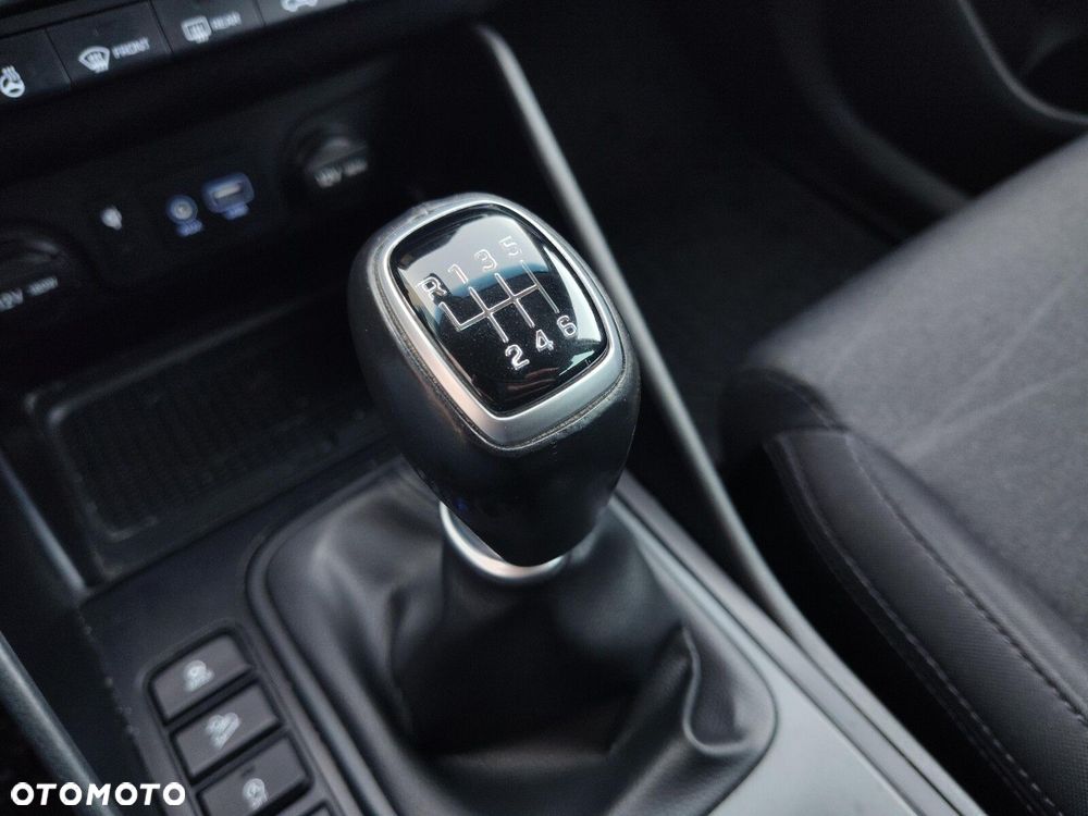 Hyundai Tucson 1.6 GDI BlueDrive Style 2WD - 22