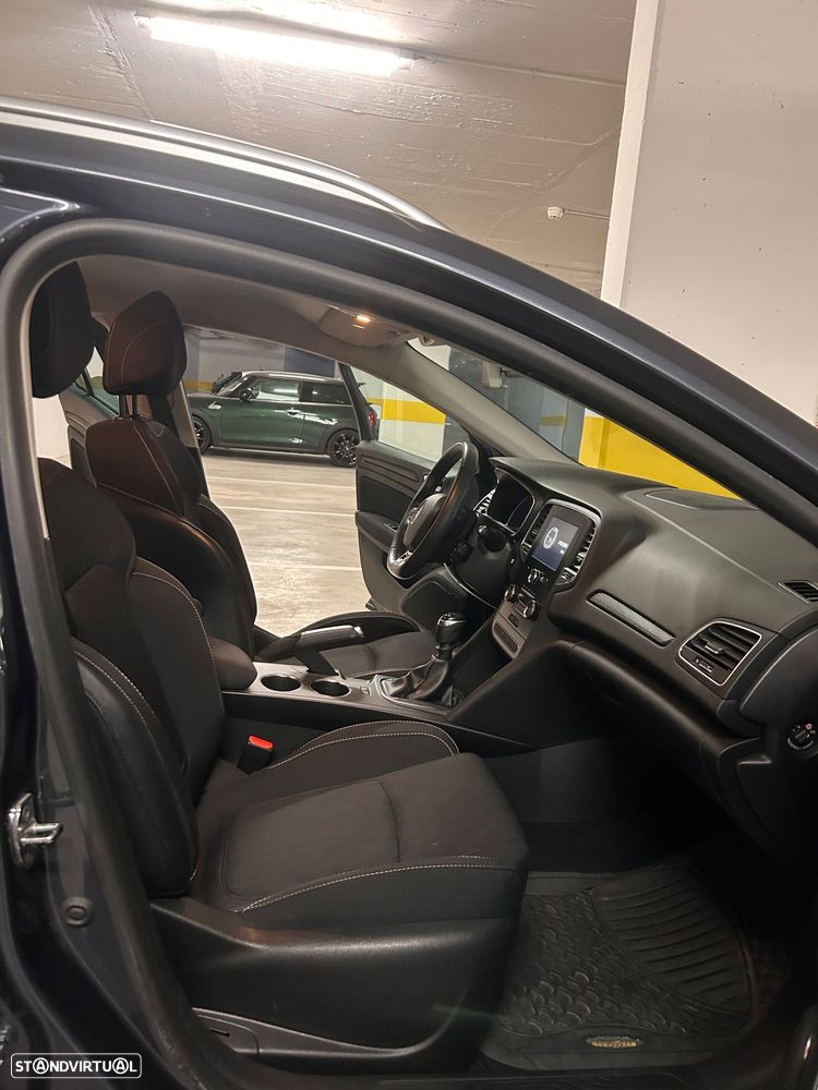 Renault Mégane Sport Tourer 1.3 TCe Limited - 8
