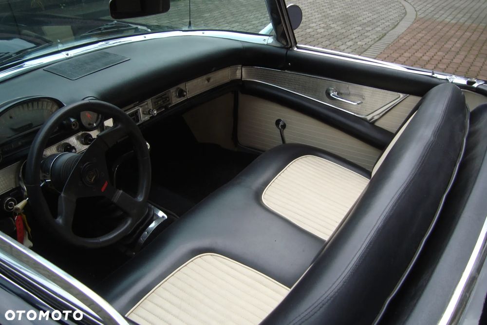 Ford Thunderbird - 10