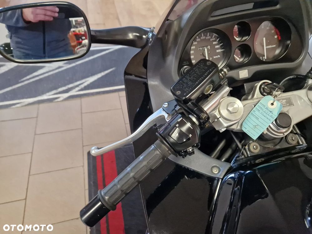Honda CBR - 15