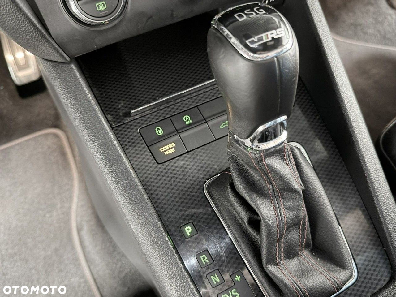 Skoda Octavia 2.0 TDI RS Challenge DSG - 29