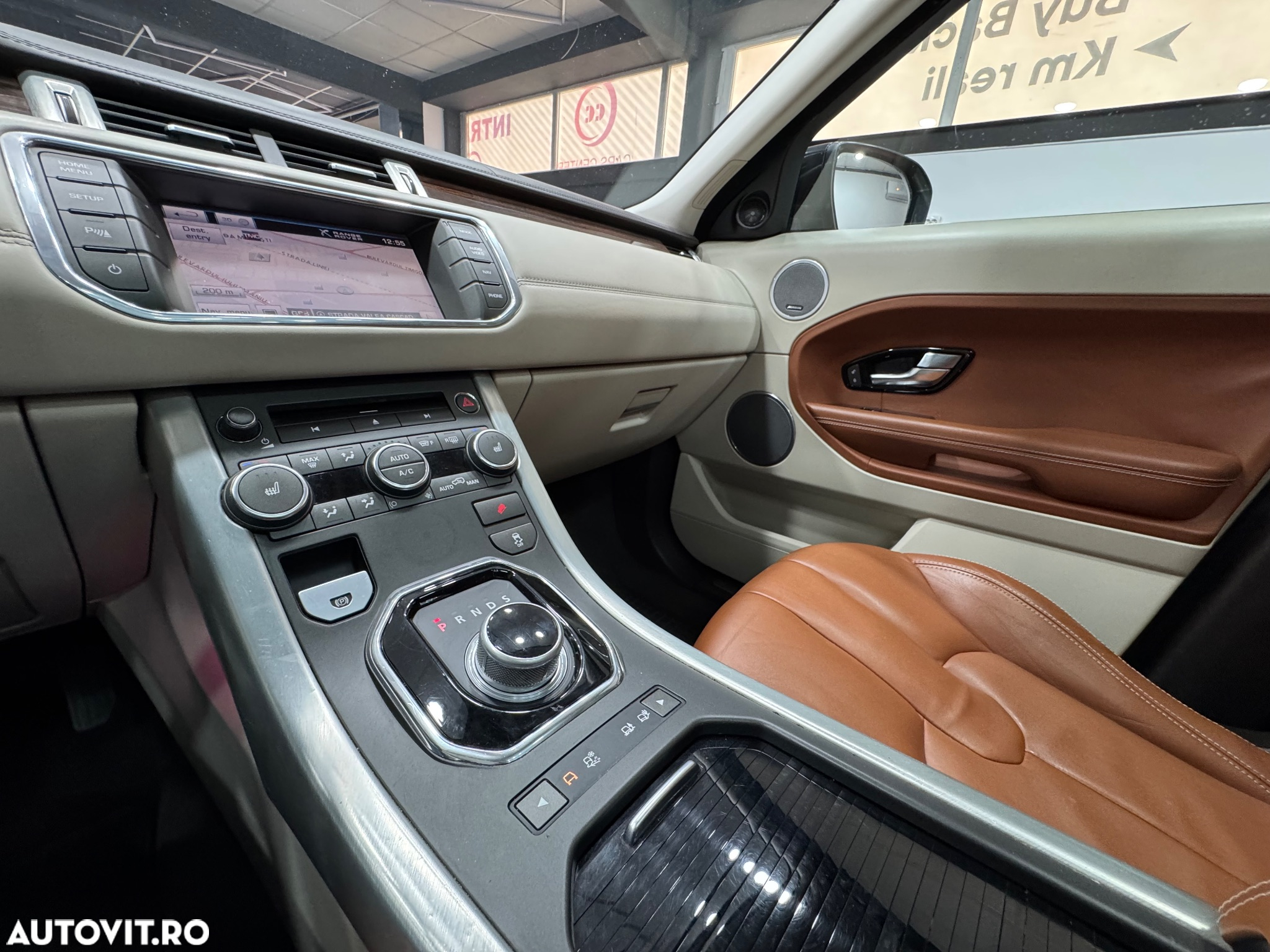 Land Rover Range Rover Evoque - 19