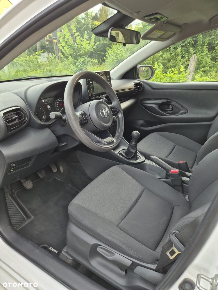 Toyota Yaris 1.0 Active - 9