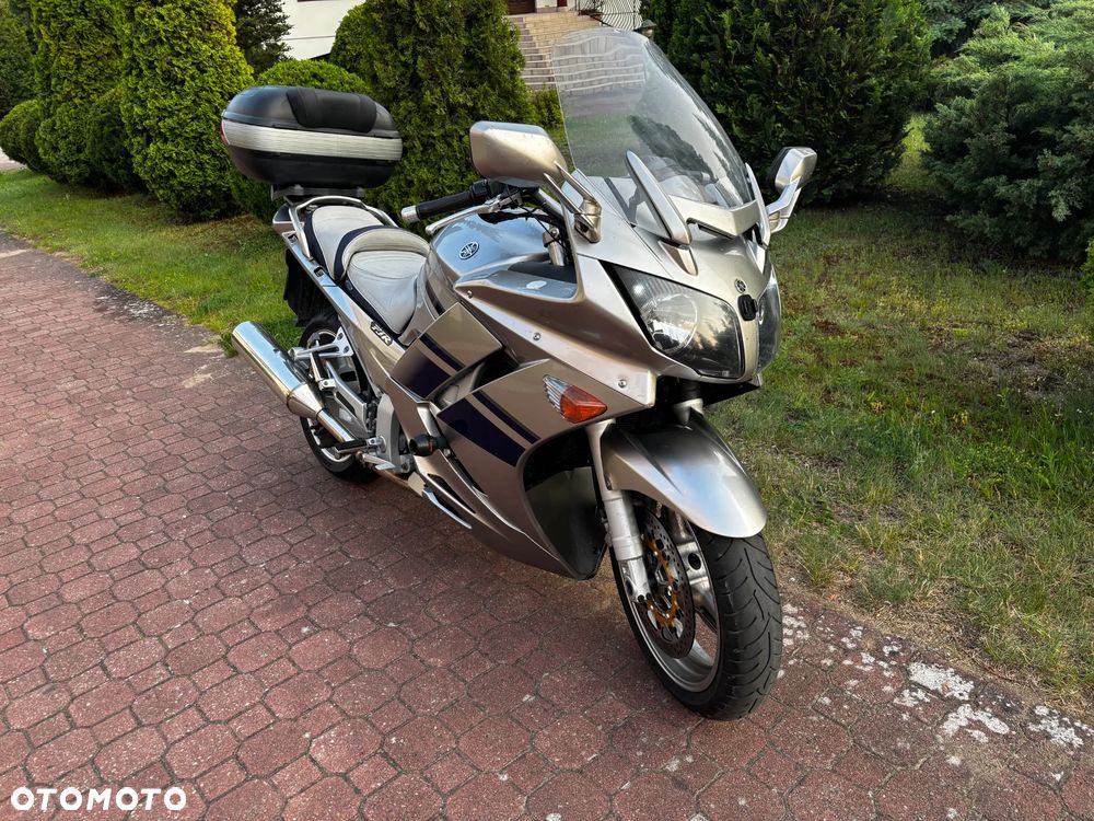 Yamaha FJR - 2