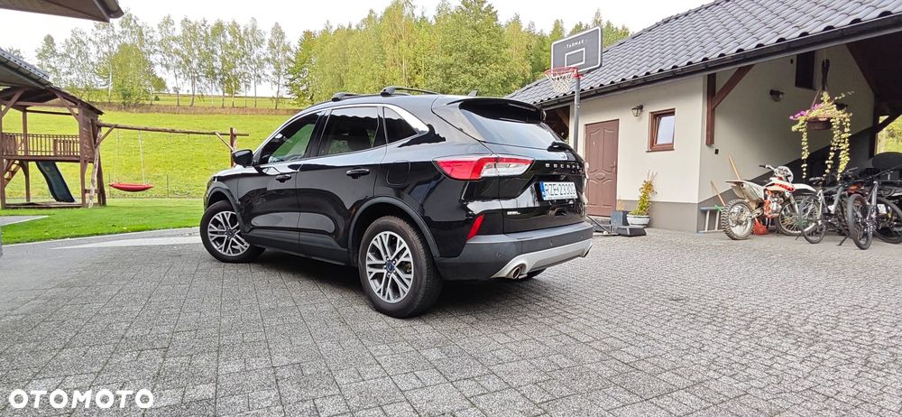 Ford Kuga - 3