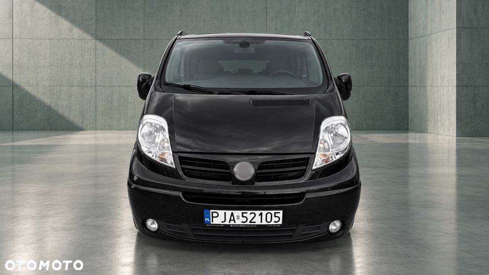 Renault Trafic 2014 photo 2