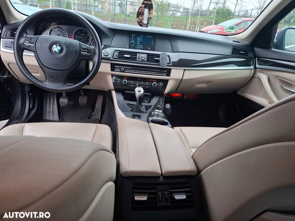 BMW Seria 5 520d - 5