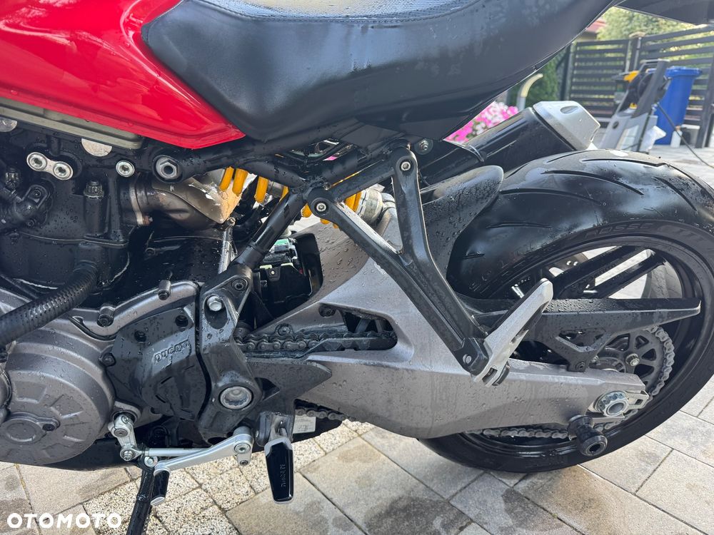 Ducati Monster - 13