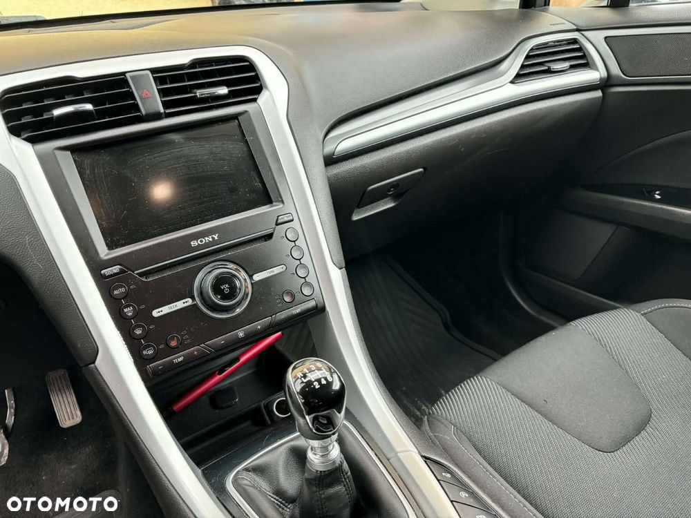 Ford Mondeo - 29